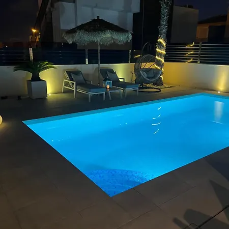 Villa Luxury With Heated Pool, Jacuzzi & Rooftop Lounge Pmt22 Torrevieja