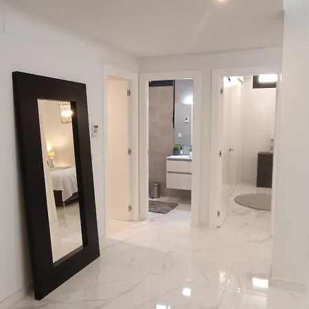 Villa Luxury With Heated Pool, Jacuzzi & Rooftop Lounge Pmt22