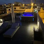 Luxury With Heated Pool, Jacuzzi & Rooftop Lounge *