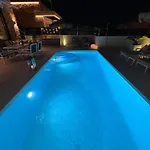 Luxury With Heated Pool, Jacuzzi & Rooftop Lounge * Торевьиа