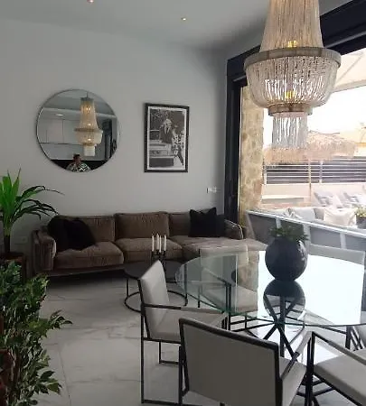 Villa Pmt22 - Luxury With Private Heated Pool And Jacuzzi
