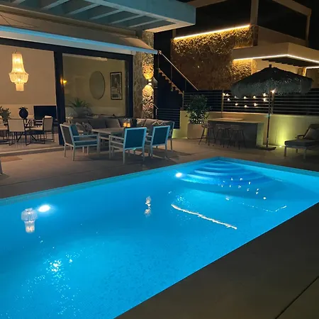 Pmt22 - Luxury With Private Heated Pool And Jacuzzi Villa *