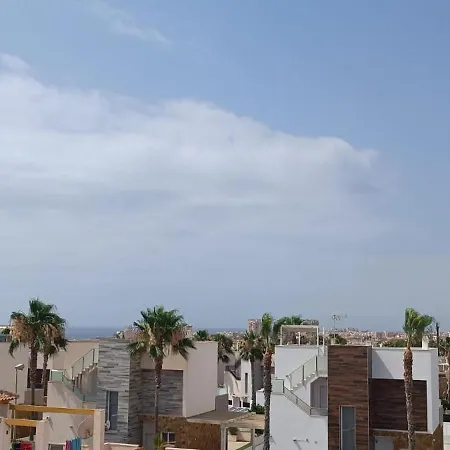 فيلة Luxury With Heated Pool, Jacuzzi & Rooftop Lounge