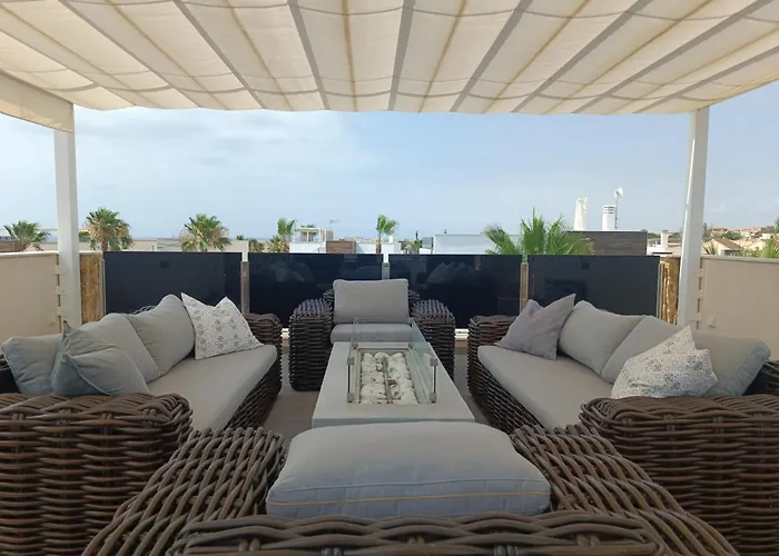 Luxury Villa-private Heated Pool And Jacuzzi-pmt22