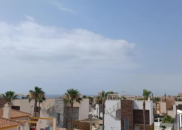 Luxury With Heated Pool, Jacuzzi & Rooftop Lounge Villa *