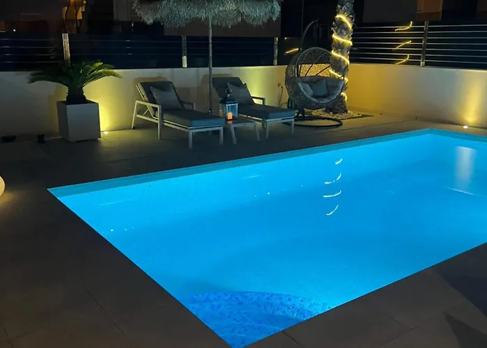 Villa Luxury Villa-private Heated Pool And Jacuzzi-pmt22 Torrevieja