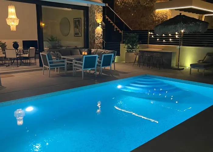 Luxury Villa-private Heated Pool And Jacuzzi-pmt22 Villa *