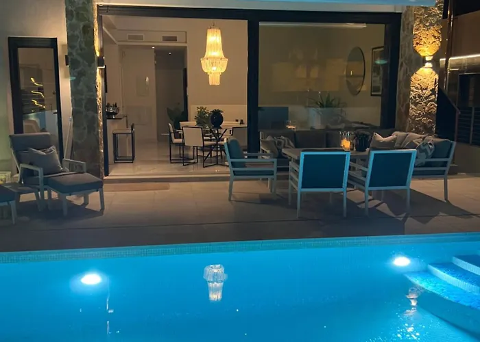 Luxury Villa-private Heated Pool And Jacuzzi-pmt22 Torrevieja