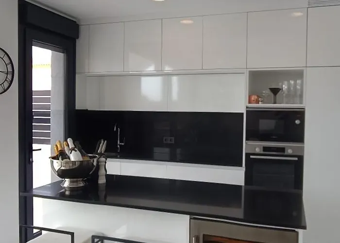 Luxury With Heated Pool, Jacuzzi & Rooftop Lounge *