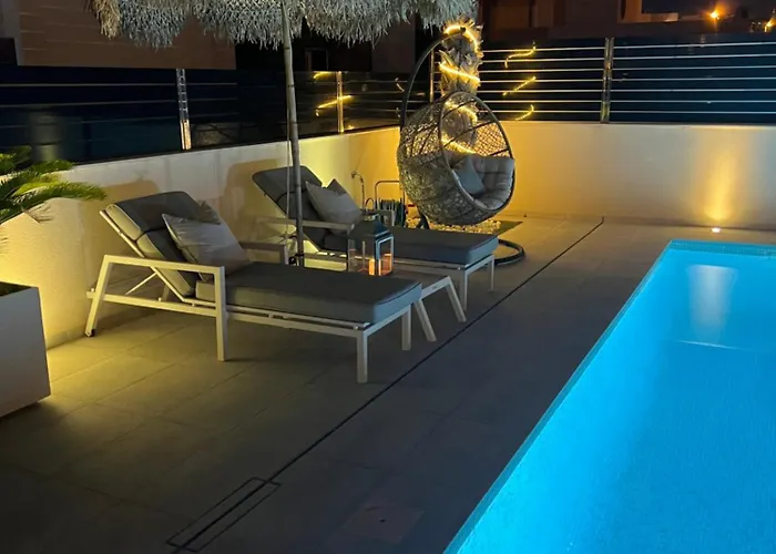 Luxury Villa-private Heated Pool&jacuzzi-pmt22 Torrevieja